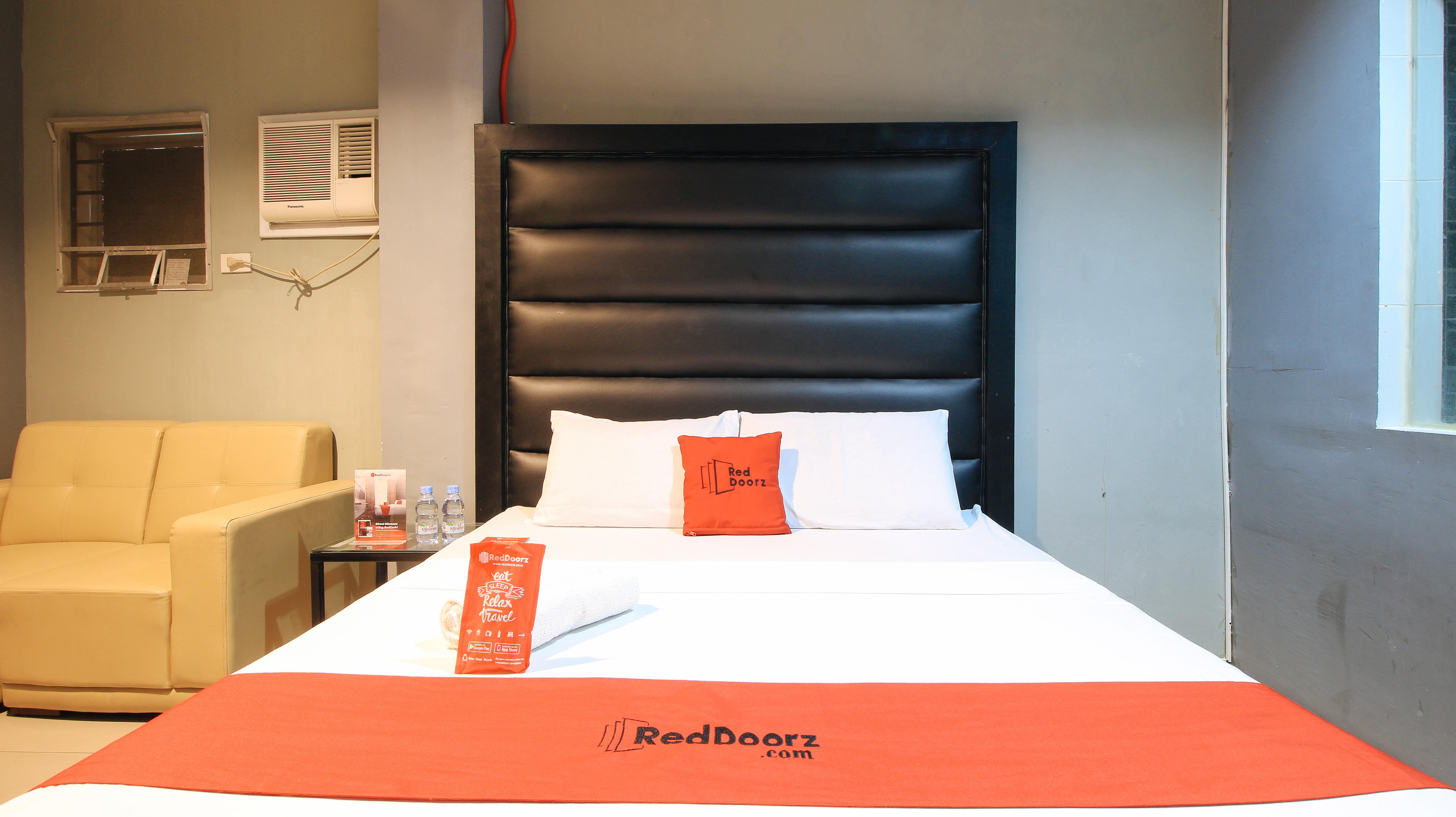 RedDoorz @ P Florentino Street Sampaloc Manila Zewnętrze zdjęcie