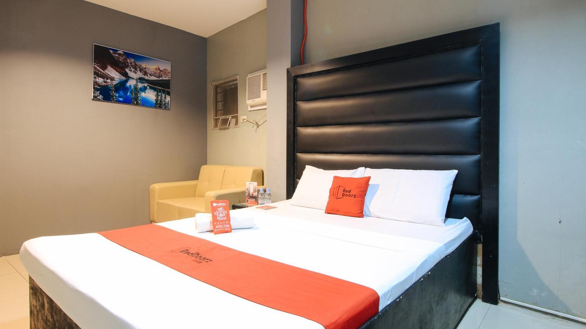 RedDoorz @ P Florentino Street Sampaloc Manila Zewnętrze zdjęcie