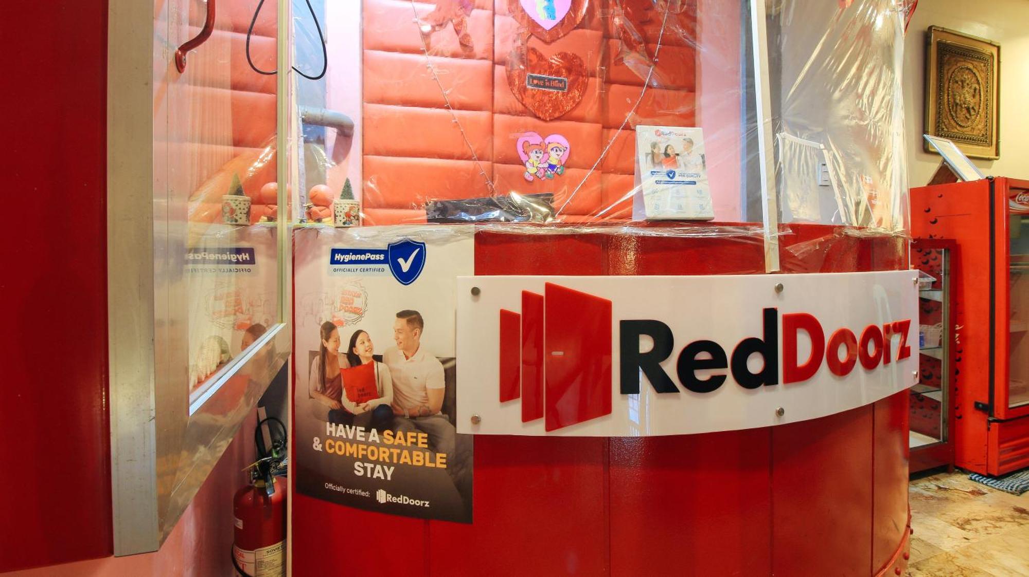 RedDoorz @ P Florentino Street Sampaloc Manila Zewnętrze zdjęcie